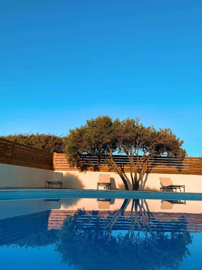 Rousolakos Pool Apartments 古卡斯特隆 外观 照片